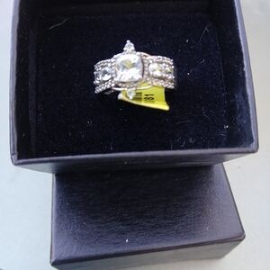Elegant Silver Women's Ring
